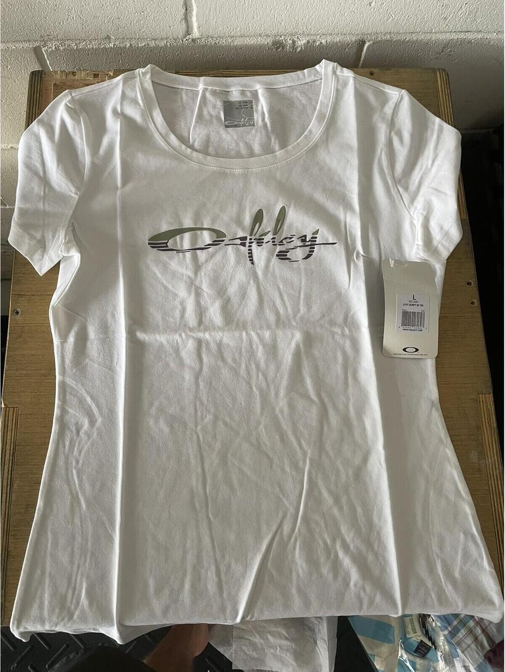 Oakoey Women Split Script SS Tee White Size Large new